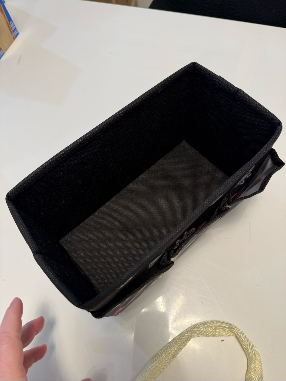 BRAND NEW LABUBU BUNDLE - Socks/Wallet/Pencil Case/Storage/Lunch Bag/Pen Holder - Picture 7 of 16